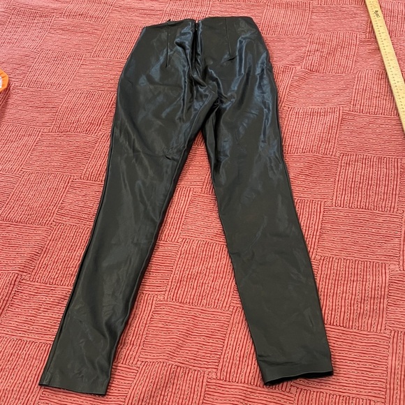 Guess black stretchy leather like pants fits women’s smaller size see photos - Picture 9 of 13